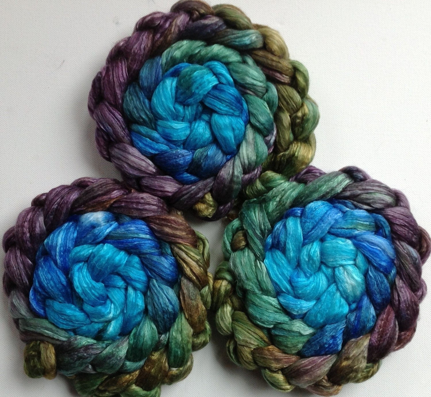 Roving for spinning  50/50 hand dyed silk merino gradient roving Paua 2ozs