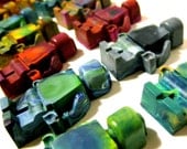 Recycled Crayons - Building Block Men Rainbow Crayons (Set of 8 Recycled Crayons-RAINBOW COLORS)