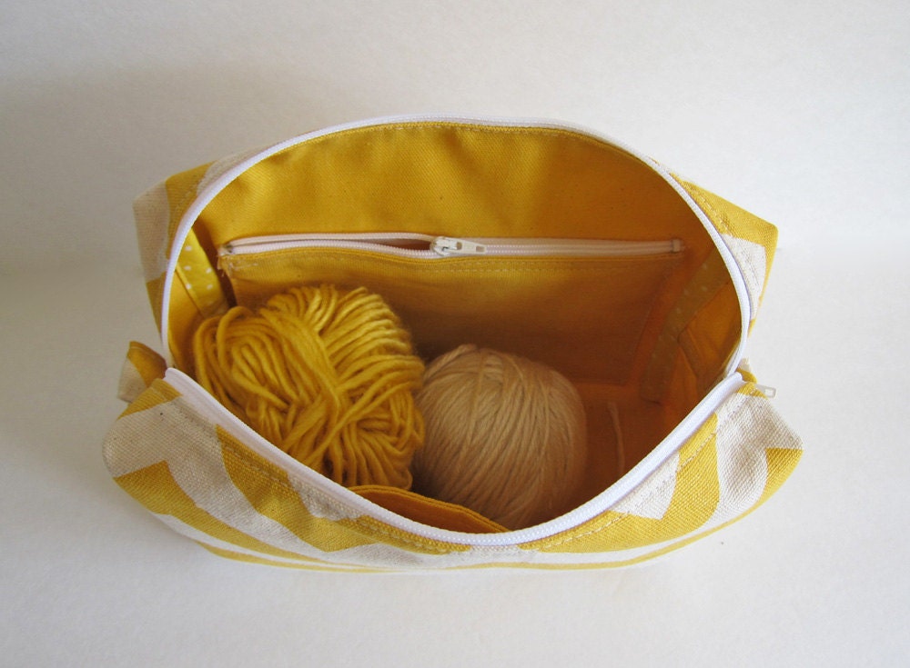 Large box Pouch inner zip pocket -- Knitting project bag Chevron Stripes