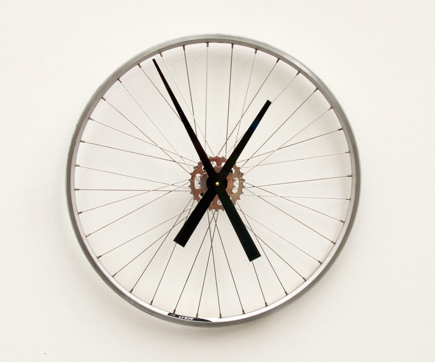 Recycled Bike Wheel clock