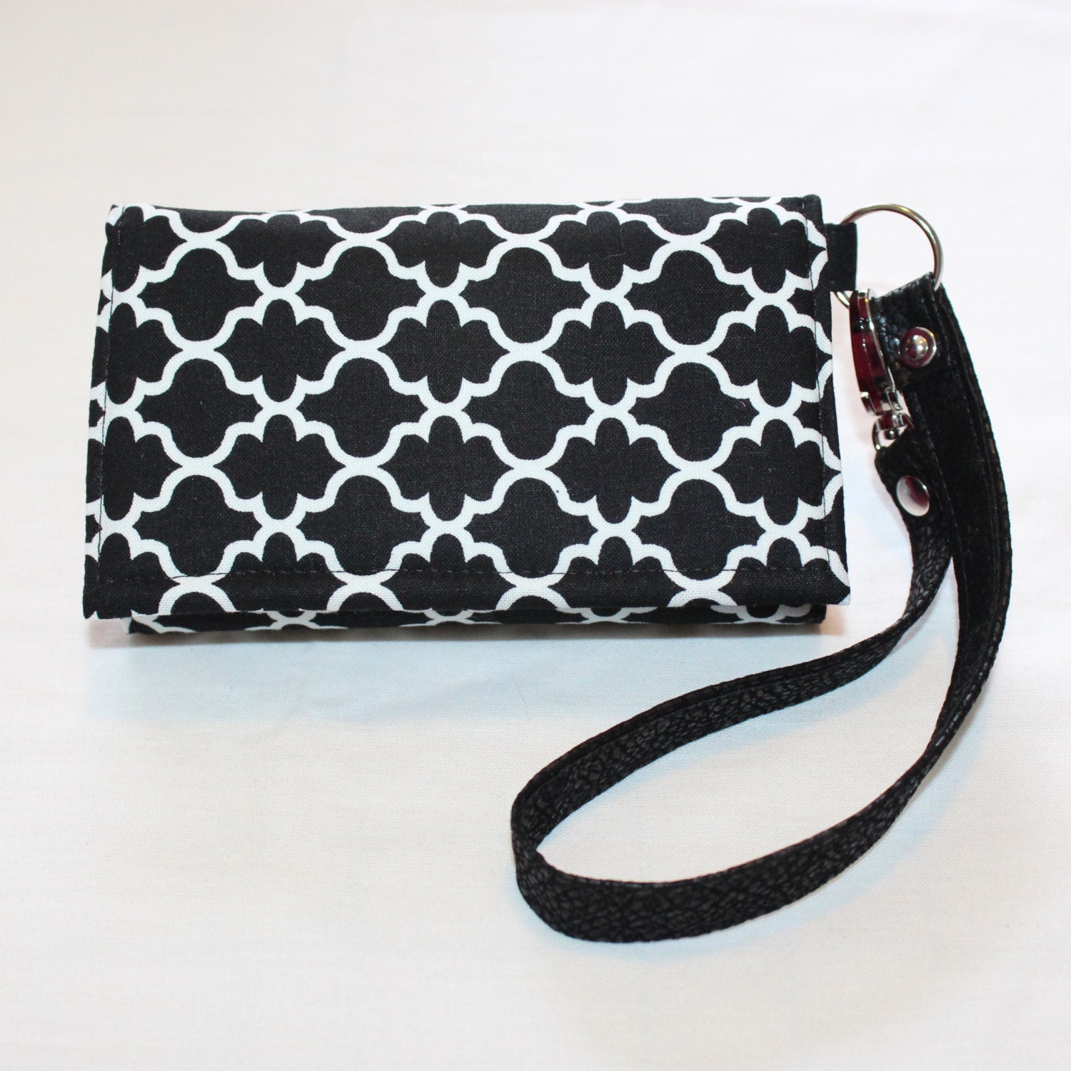NEW STYLE TECH Cell Phone Case Wristlet iPhone Droid Wallet for Smart Phones / Black / White Lattice / You Choose Interior Color