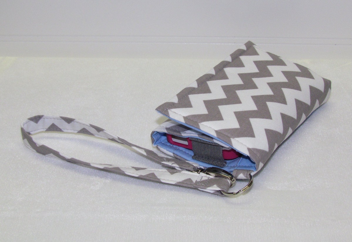 NEW STYLE TECH Cell Phone Case Wristlet iPhone Droid Wallet for Smart Phones / Gray/White Chevron / You Choose Interior Color