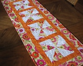 Floral Pinwheel Tablerunner yellow/orange