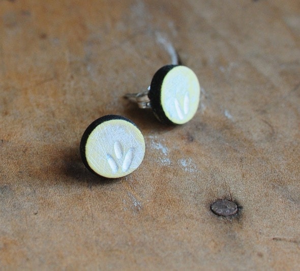 Sprout post earrings in citrus yellow