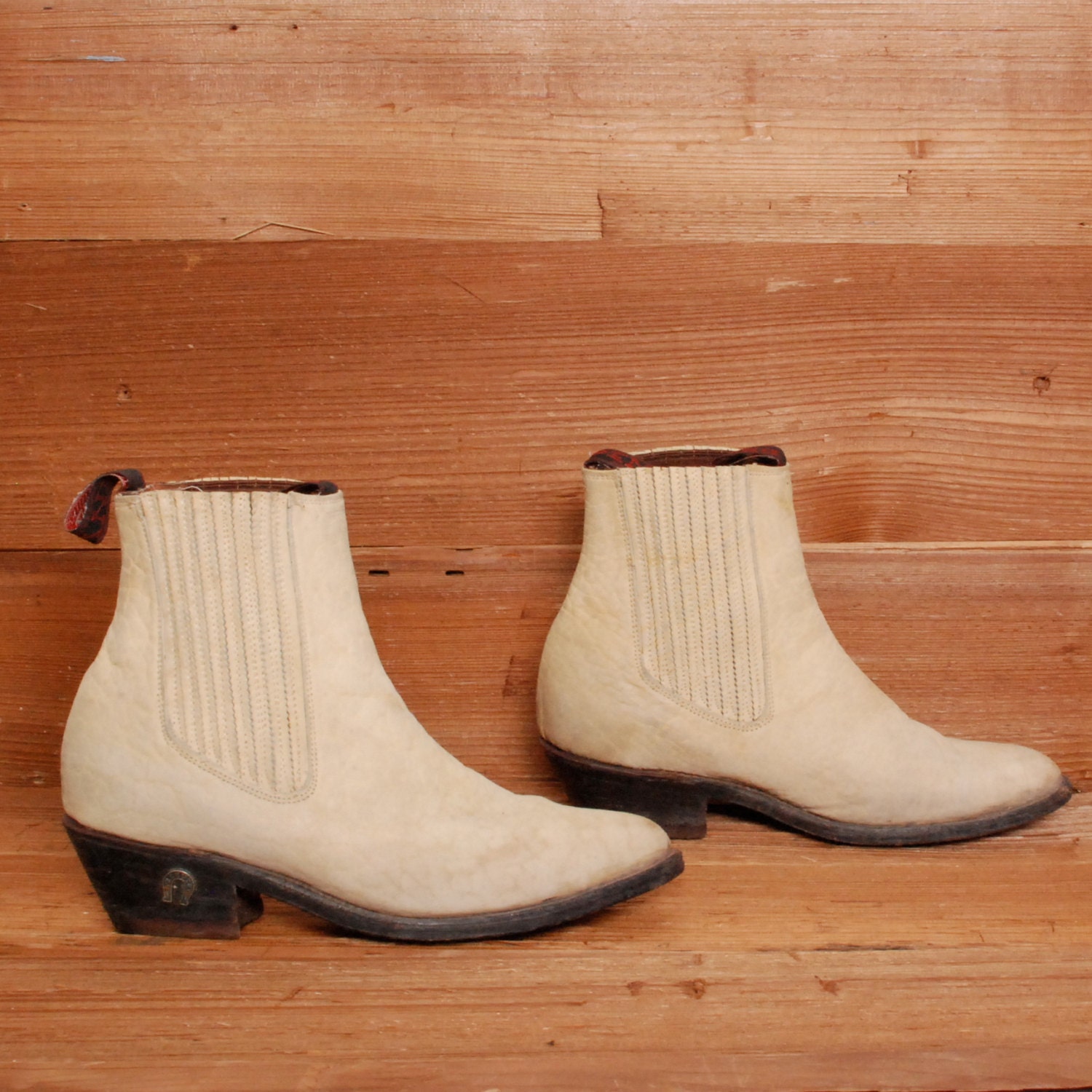 size 9.5 CHELSEA cream leather 80s MINIMALIST slip on ankle booties