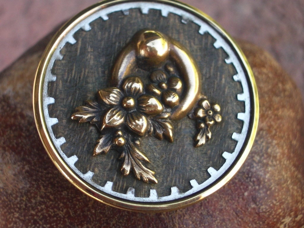 Lg ANTIQUE BUTTON  -  VICTORIAN  Door Knocker with Flowers -  Woodback Metal Picture Button
