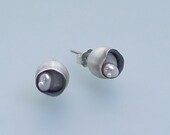 Small Sterling Cup Stud Earrings with White Sapphire and Pink Pearl - E1910