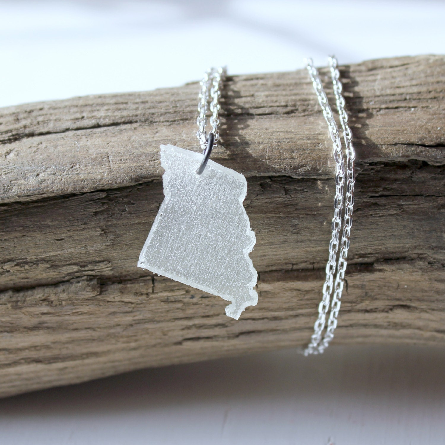 Missouri Charm Necklace State Jewelry with Gift Box and 24 inch Necklace Chain Colors Available