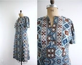 50% off Shop Closing Sale Vintage Southwest Star Day Dress . Brown . White . Blue . 1960s 60s .  XXL