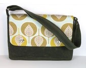 Olive Green Waxed Canvas laptop Messenger Bag