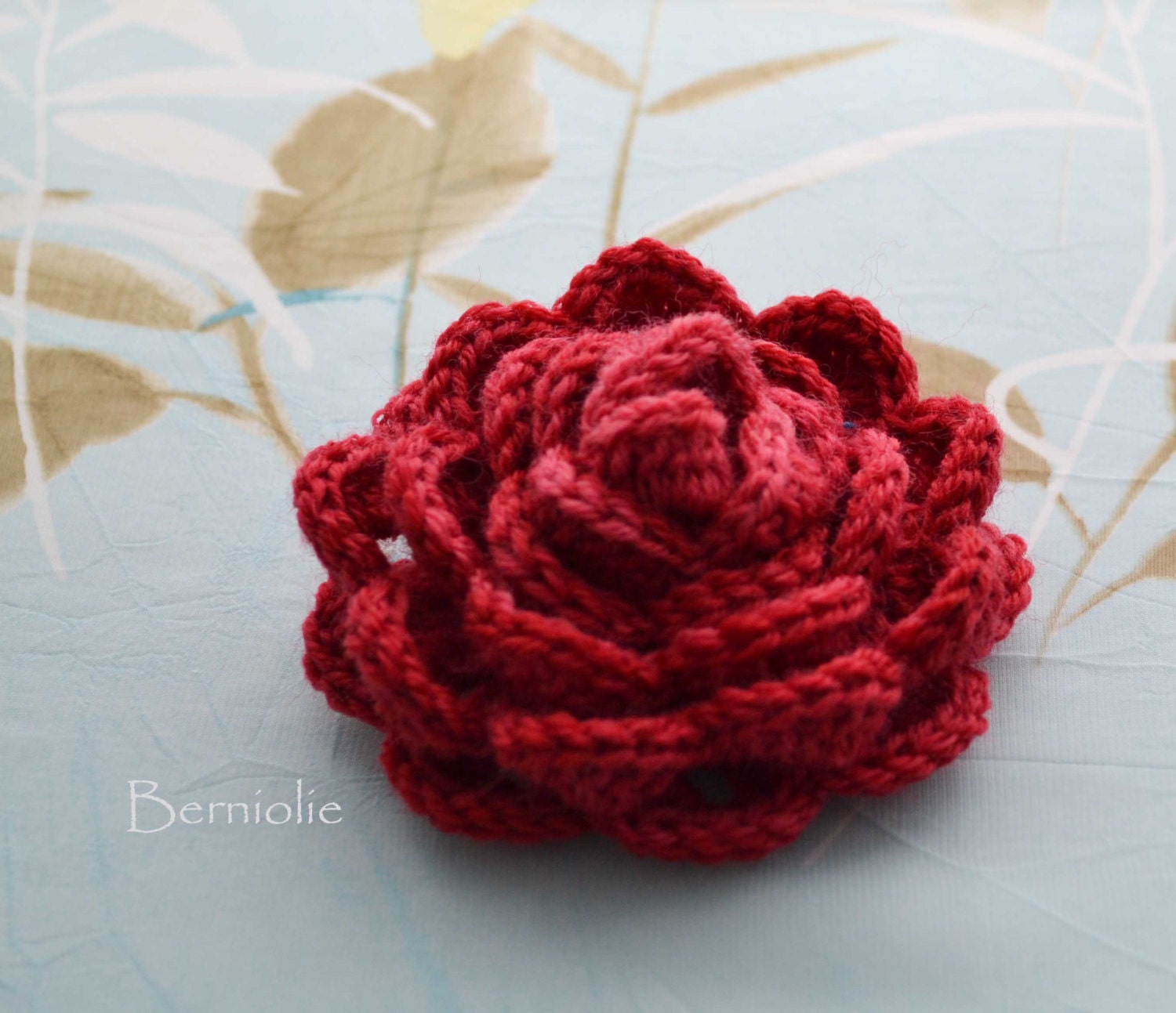 Crochet flower brooch, shawlpin, red, valentine I867