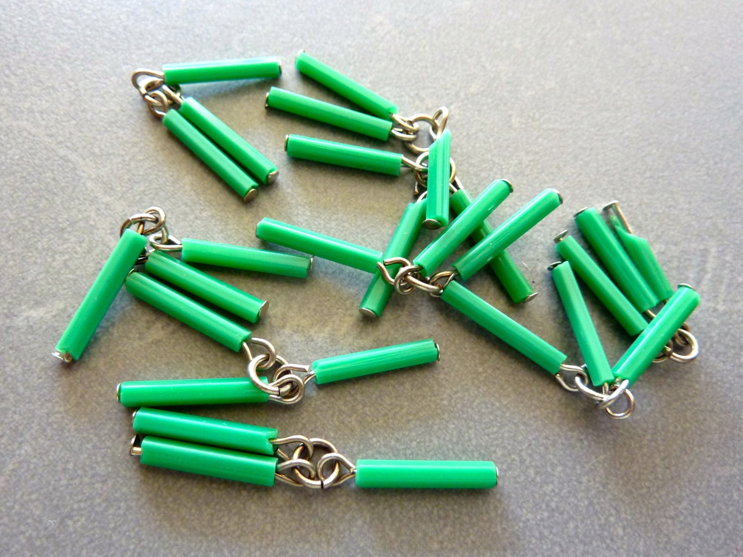 Vintage Czech Opaque Spring Green Dangle Glass Beads (6)