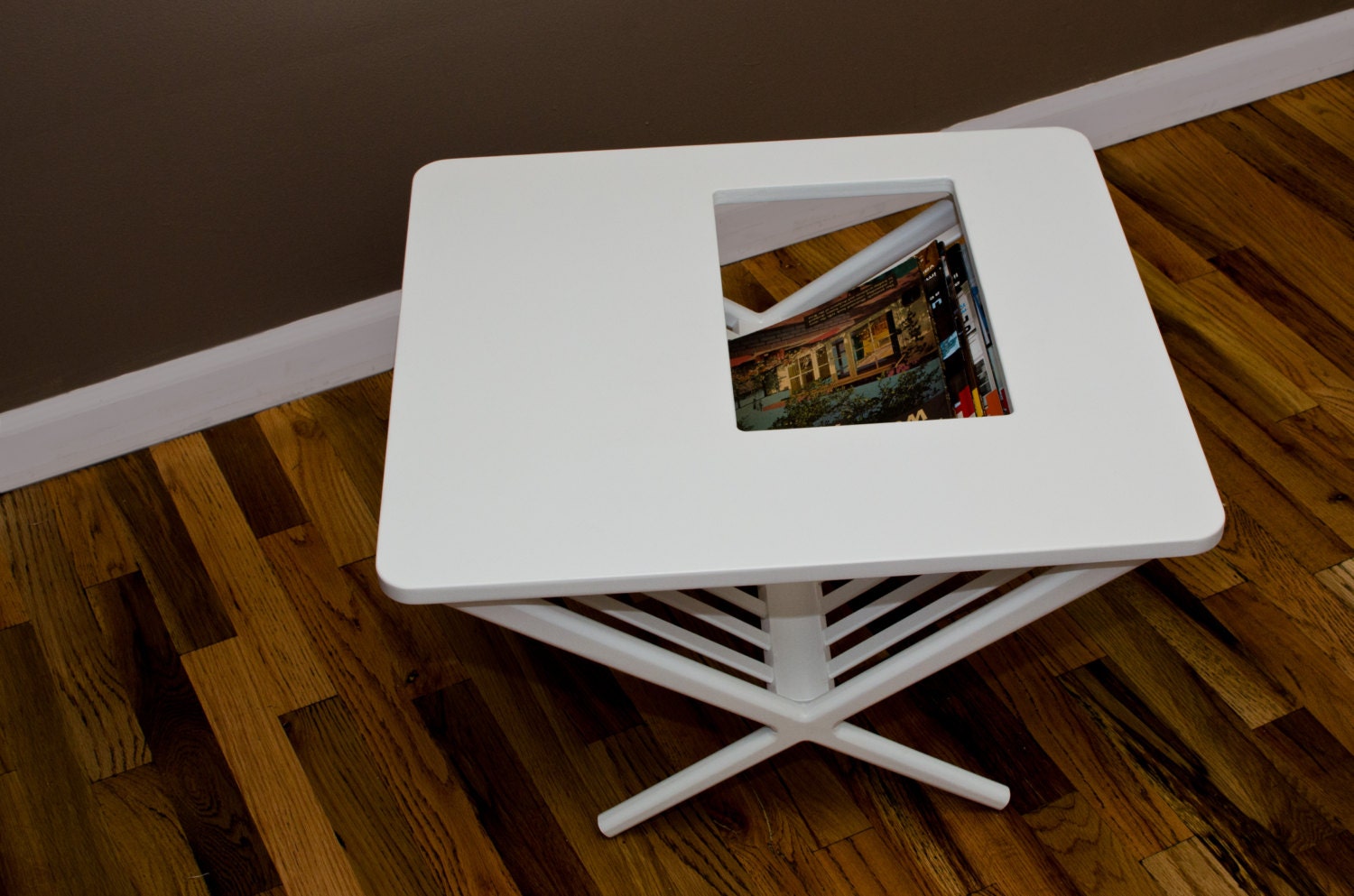 Modern Coffee Table, mid century style, white, maple wood, with space for magazines or books