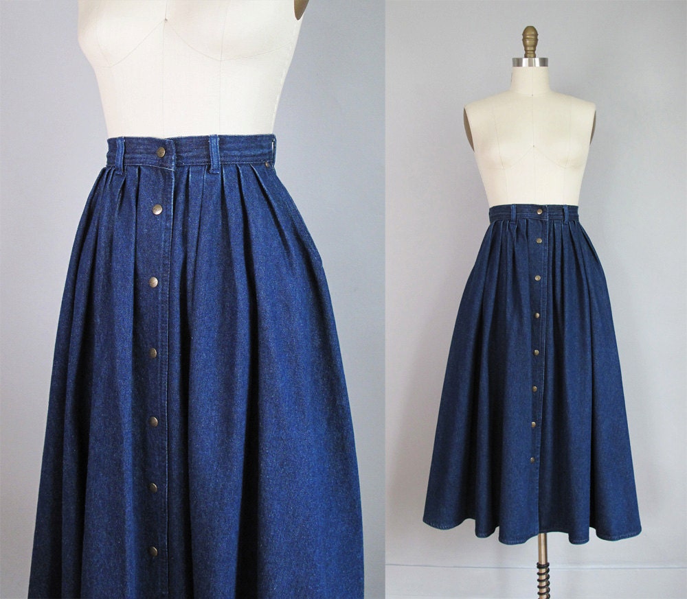 1980s DARK BLUE denim high waisted mid length skirt XS S