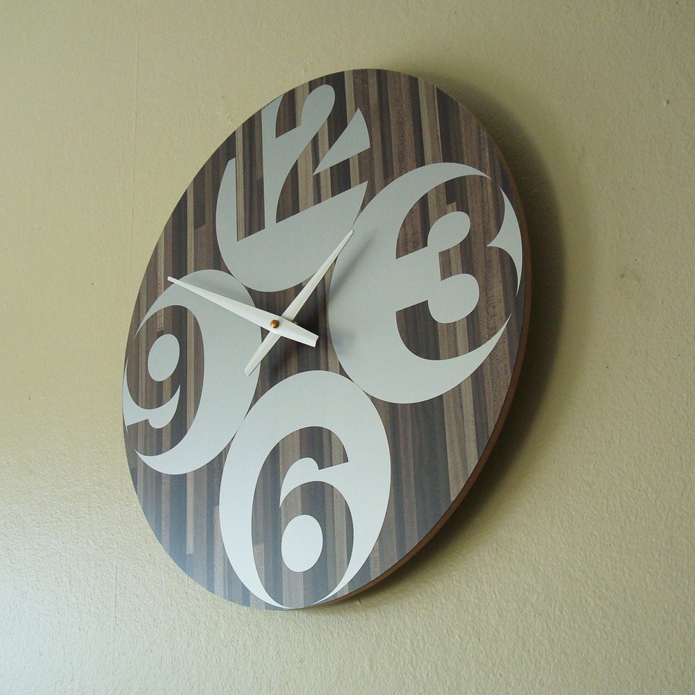 16in Round Roland Mono - Modern Wall Clock