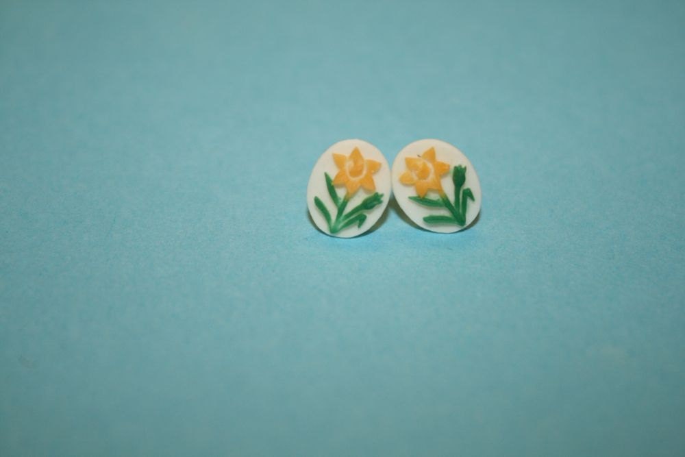 Tiny Yellow Daffodil Cameo Earrings