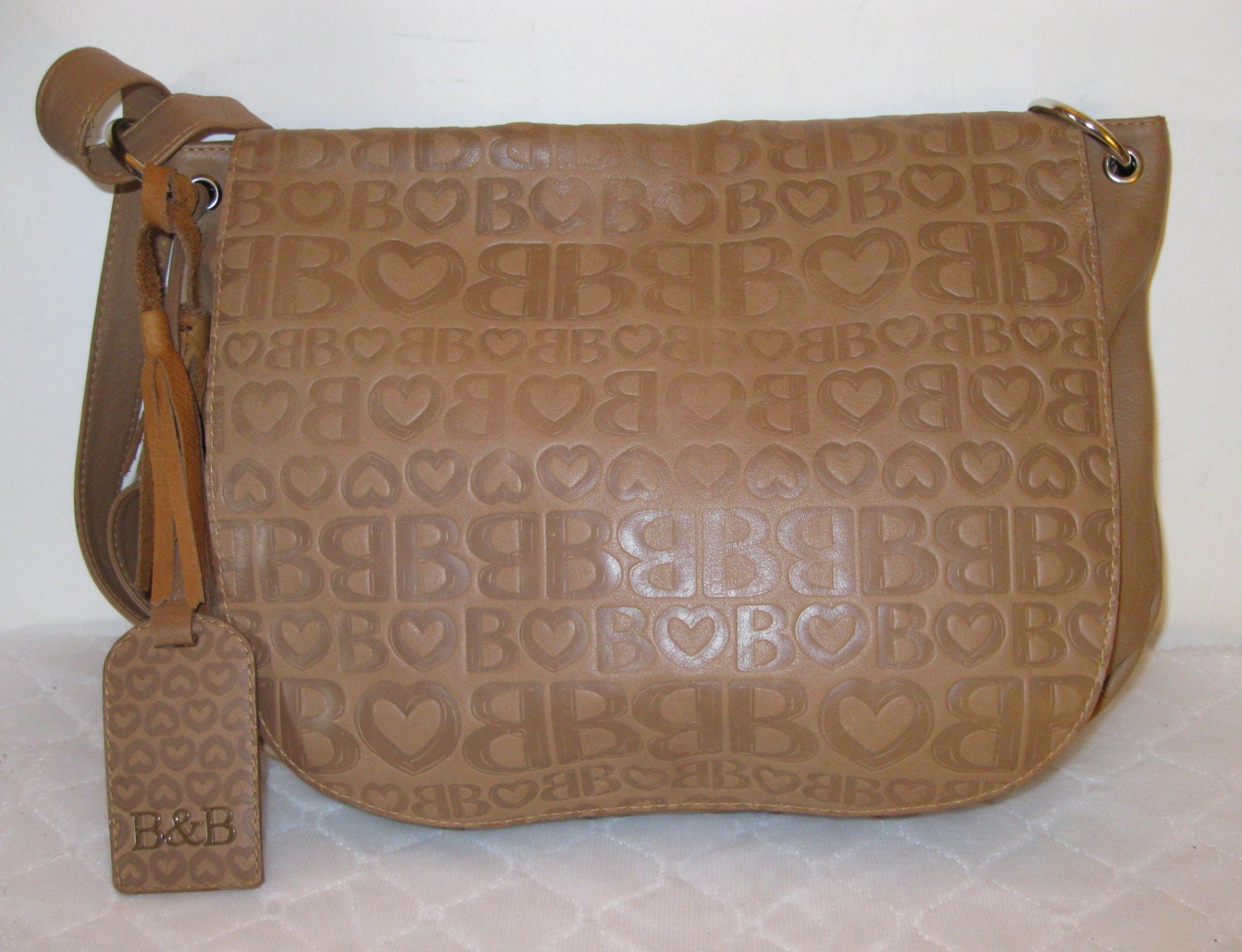 Boots n Bags Colombia butter soft leather Large messenger bag cross body pristine bag vintage handmade tassel detail