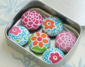 Summertime. . . Set of 6 Fabric Magnets. Floral. Gift Tin