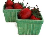 Berry Basket Bowl (1) in Stoneware with Mint Green Glaze