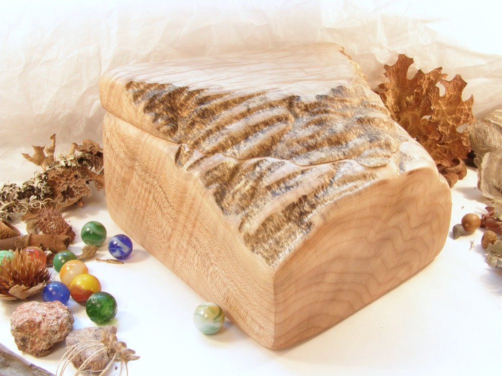 Textured Maple Jewelry Box, Oregon Coast, 5th wedding anniversary gift, nature lovers gift, wedding gift, rustic wood furniture