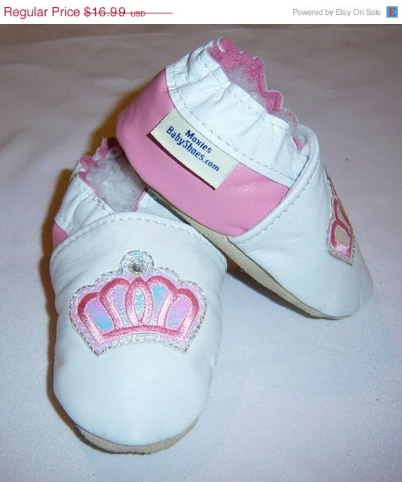 moxies Summer SALE baby girl  princess leather shoes crown you pick size chaussons