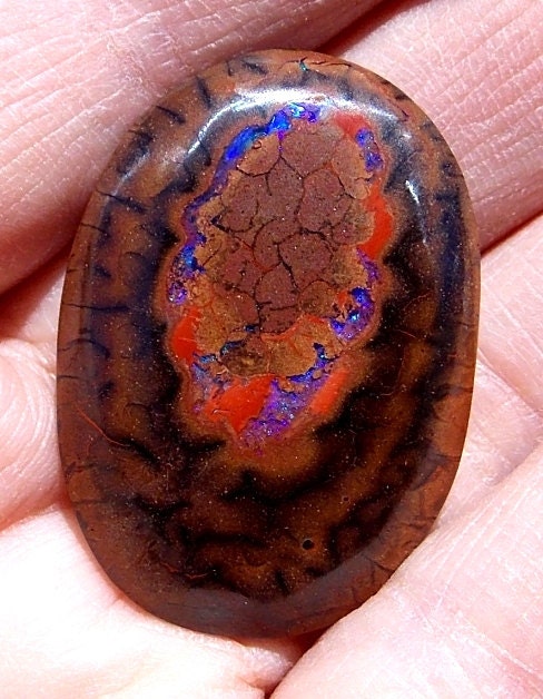 Cabochon Koroit Boulder Opal