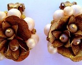 Pretty in Pink Gold Flower Pink Pearl Clipon Vintage Earrings
