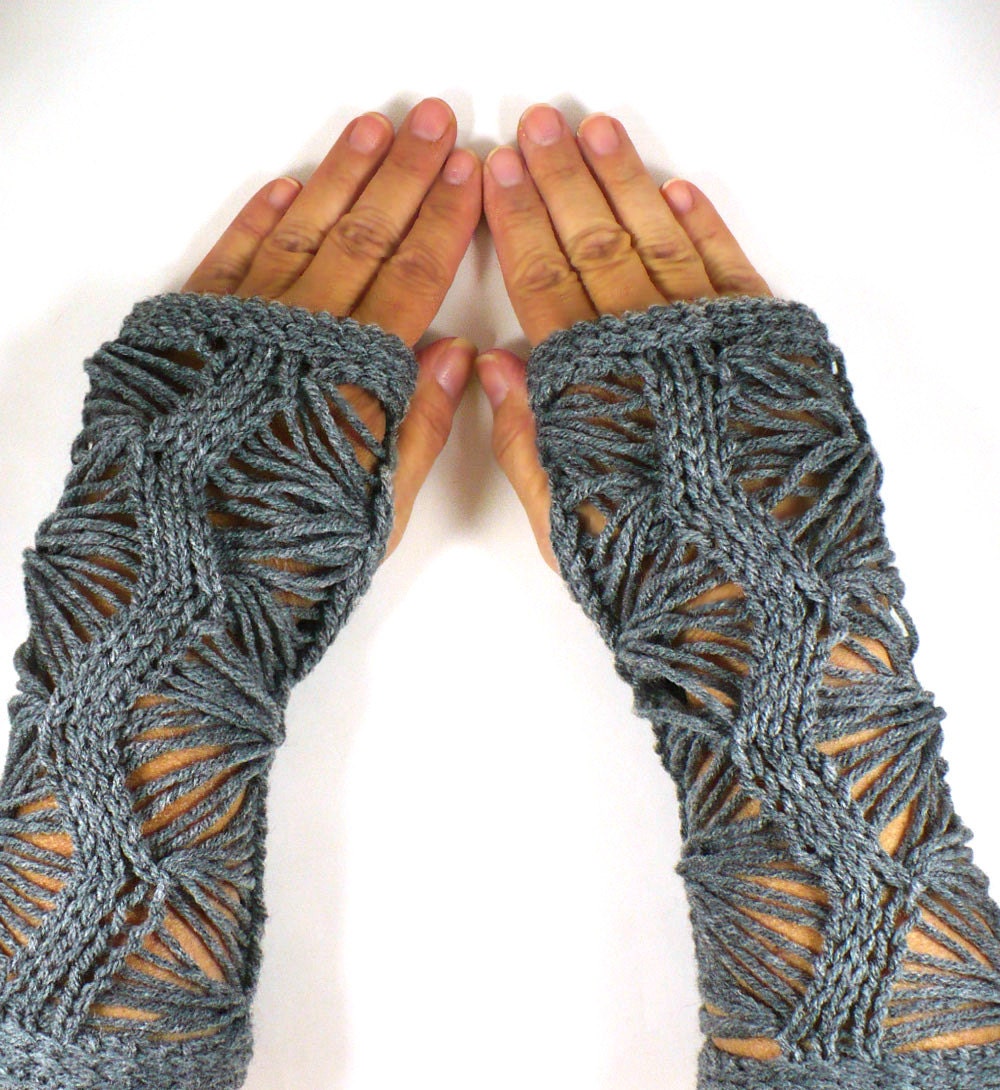 Knit Wrist Warmers Knit Fingerless Gloves Knit Arm Warmers Fingerless Mittens Knit Hand Warmers Gauntlets Gothic Grey Lace