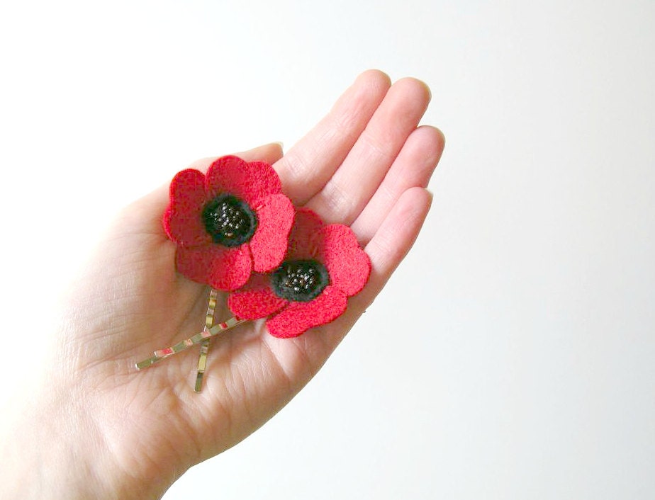Poppy Hair Pin Set // Ruby Red // Felt Flower Women's Hair Accessory by OrdinaryMommy on Etsy