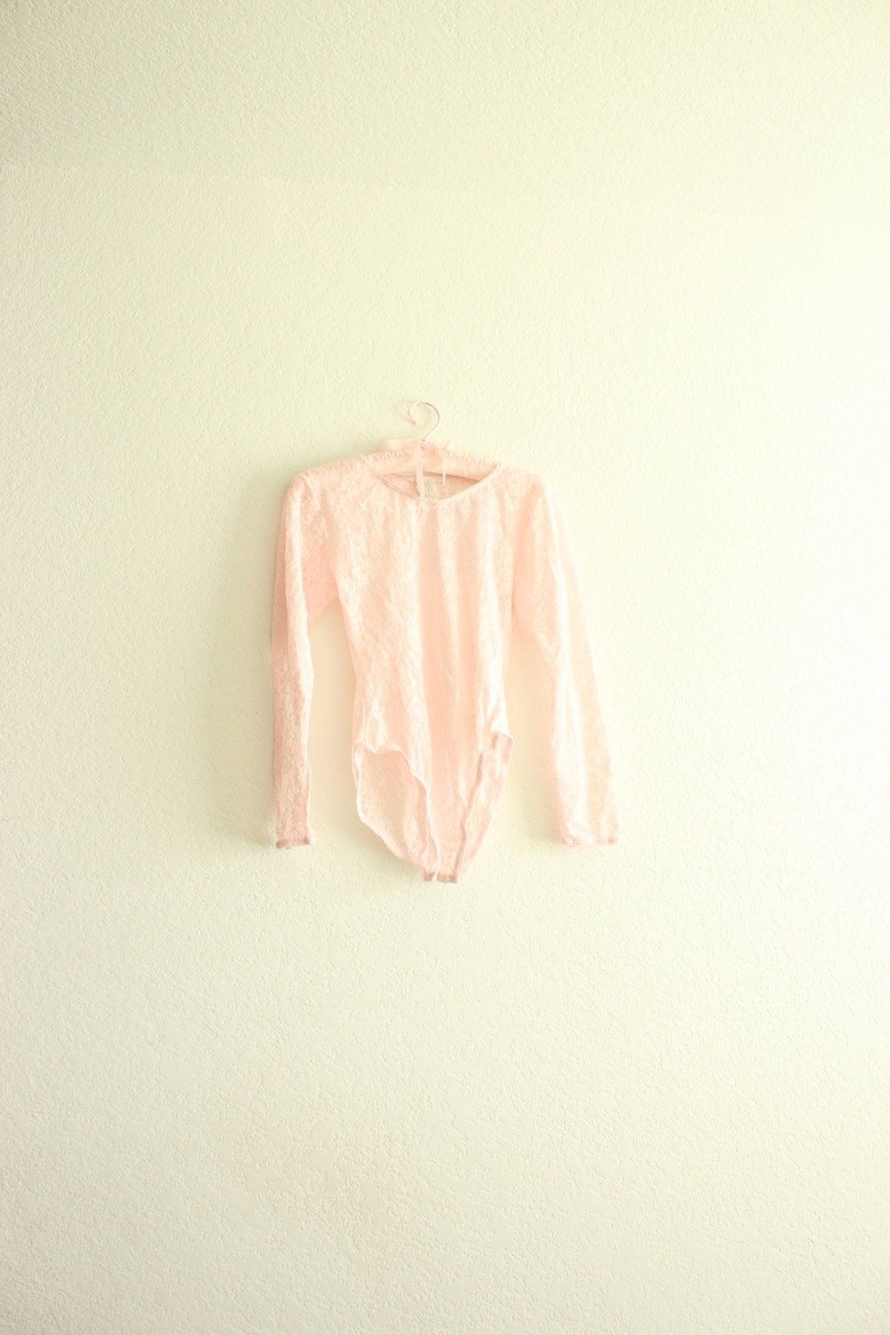 powder pink long sleeved lace body suit s/m