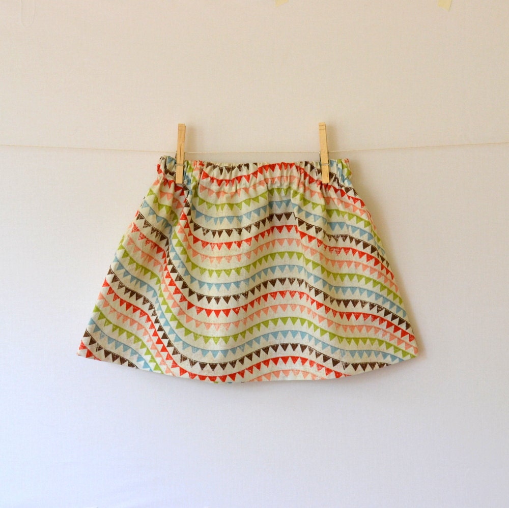 Girls Pennant Skirt . Rainbow Bunting . Birthday Party . Children's Clothing