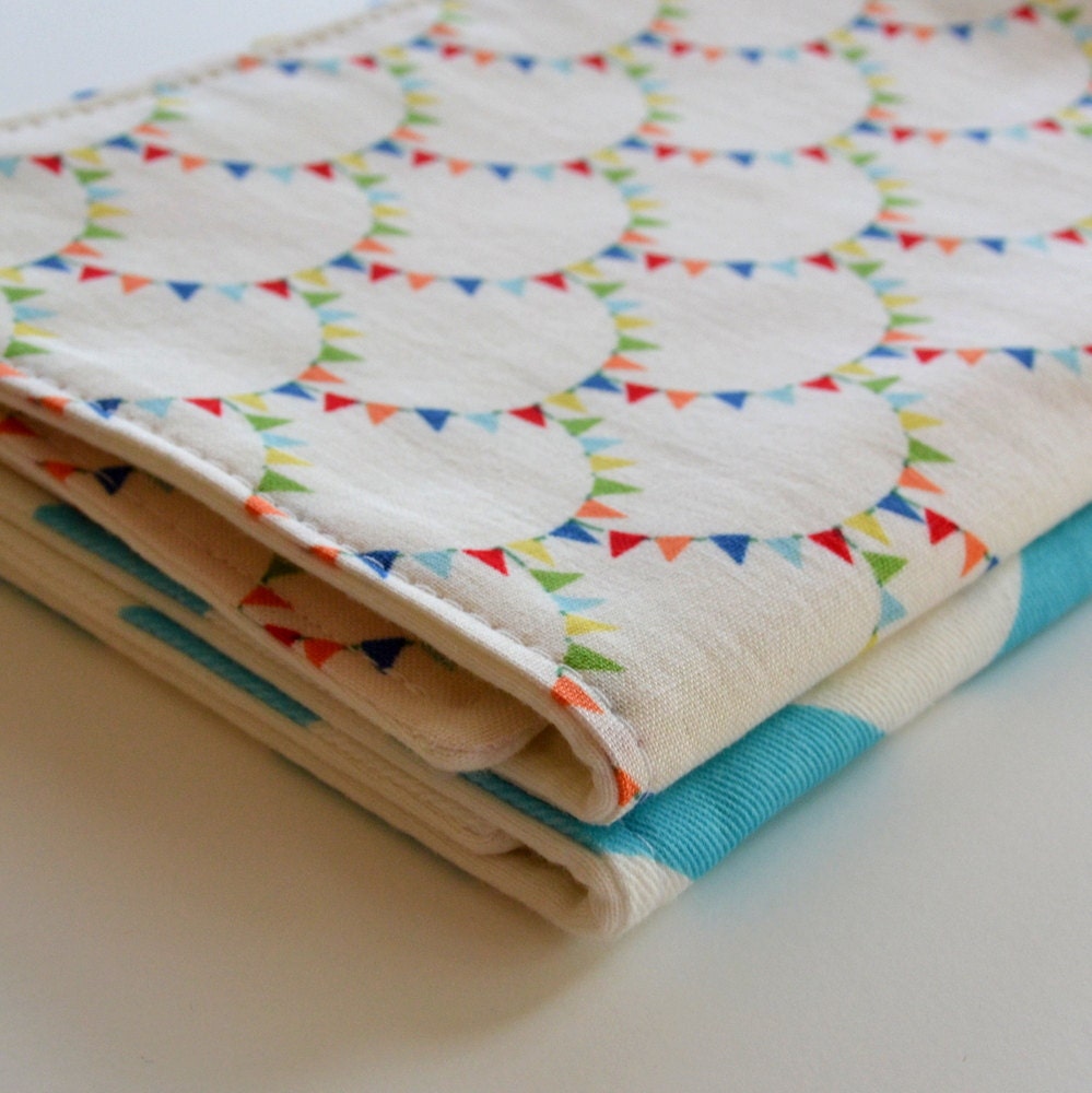 Set of 2 Burp Cloth Set . Eco-Organic . Rainbow Bunting and Aqua Chevron . Gender Neutral Baby Shower Gift