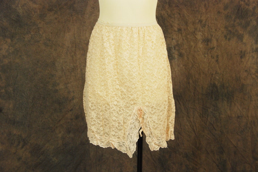 vintage 60s Half Slip - Lacy Nude Flesh Colored Mini Skirt Slip Sz S