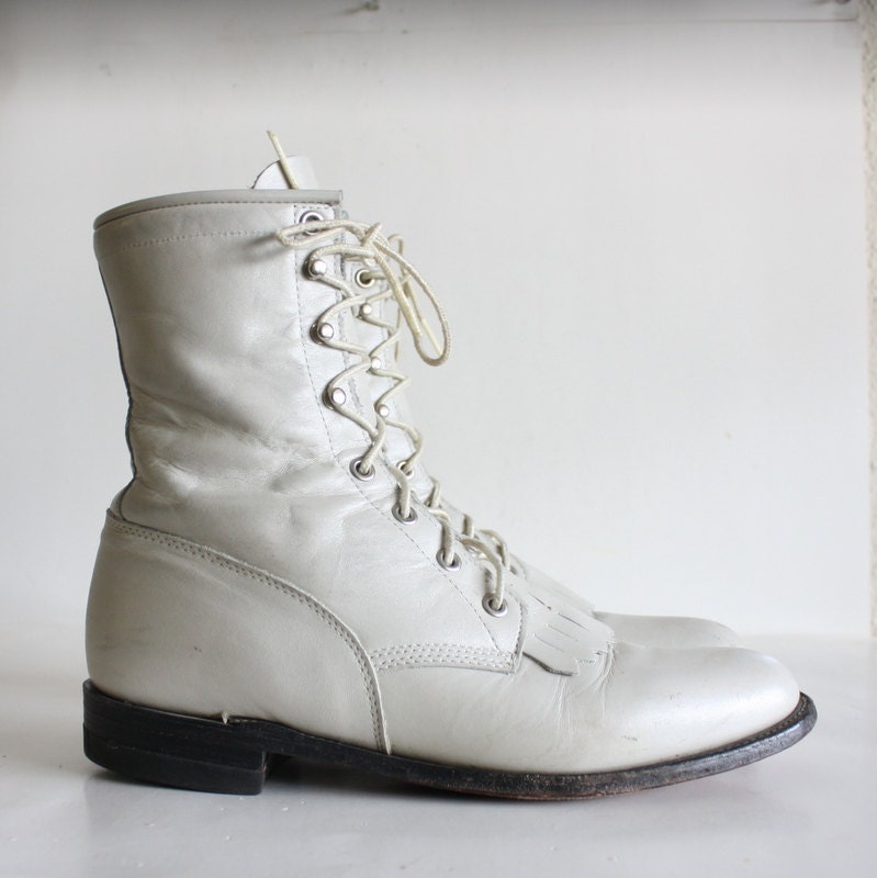 Vintage Laced Up Justin Ankle Boots  Size 8 1/2