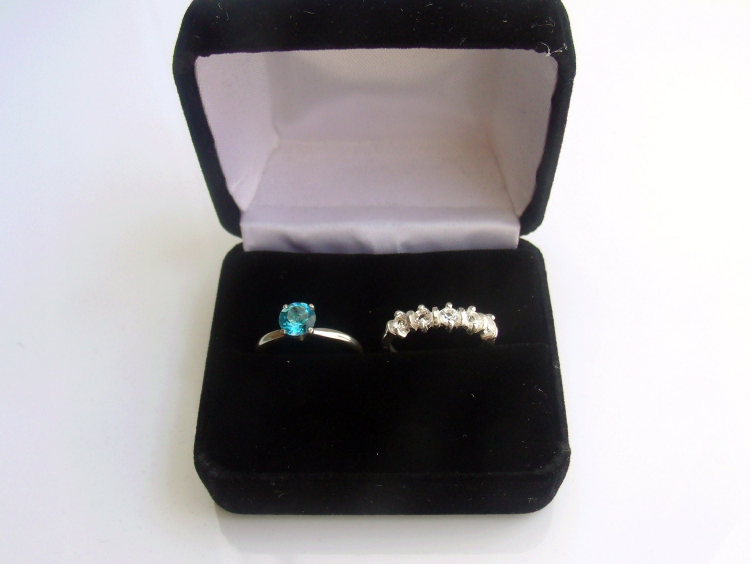 Black Velvet Double Ring Box
