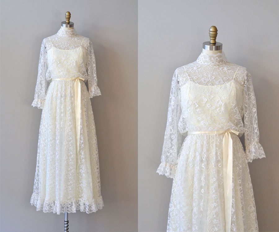 lace wedding dress / 1970s dress / Somewhere in Time