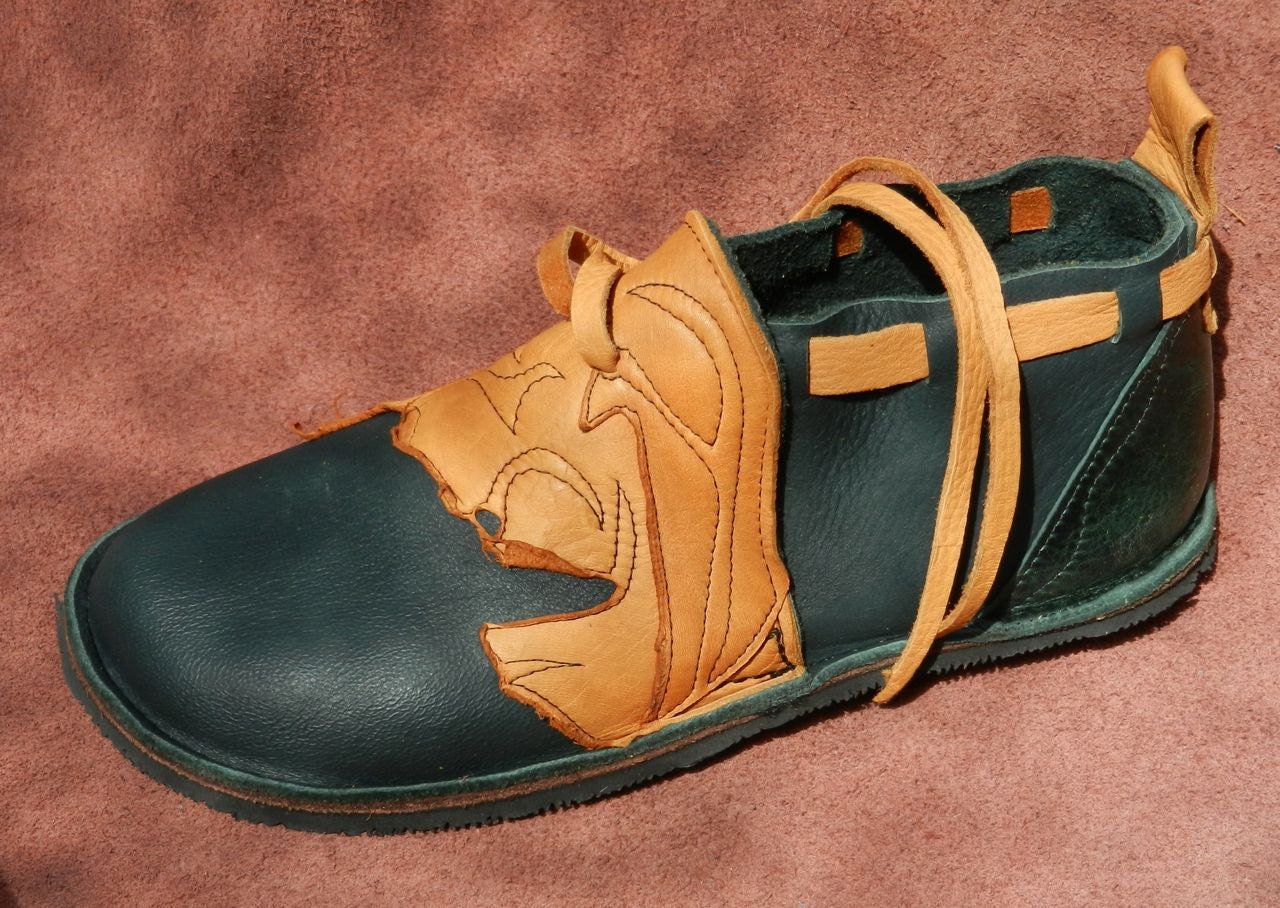 Leather Handmade Shoes -forest green -  MOOSE hide "NO SHOES" Vibram Sole, deerskin  trim, size woman's 7