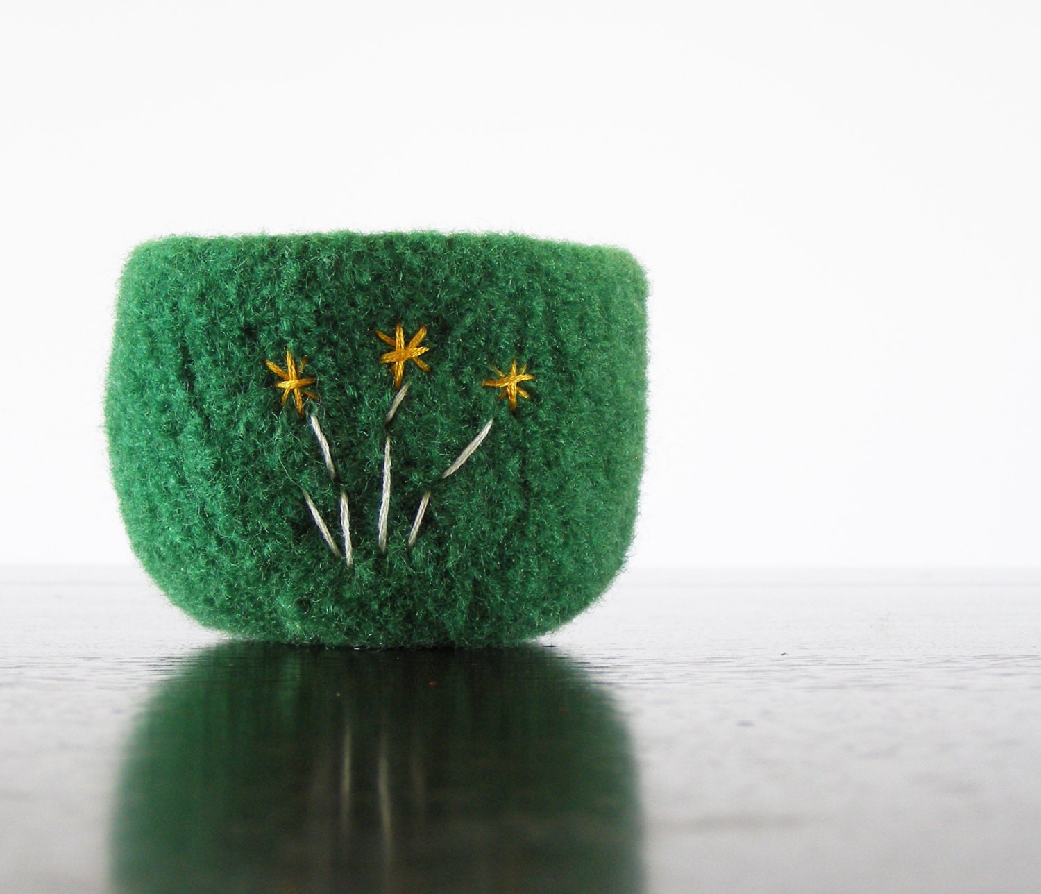 felted wool bowl - green bowl with yellow embroidered flowers - gifts for gardeners, desk organizer, ring dish