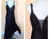 Vintage Maxi Black Nightgown. Lingerie Dress. Sexy. Size Small. Victoria's Secret. 1980s. Side Slit. Lace. Romantic. Feminine.