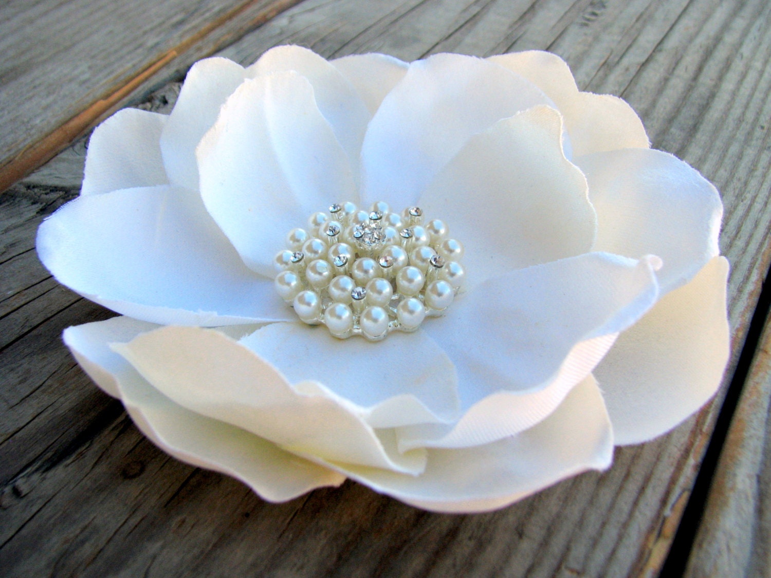 Elegant Ivory Flower Fascinator Hair Clip Magnolia with Cluster of Pearls and Rhinestones
