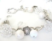 Clearance Vintage Glass Snowflake Bracelet - Winter Wonderland