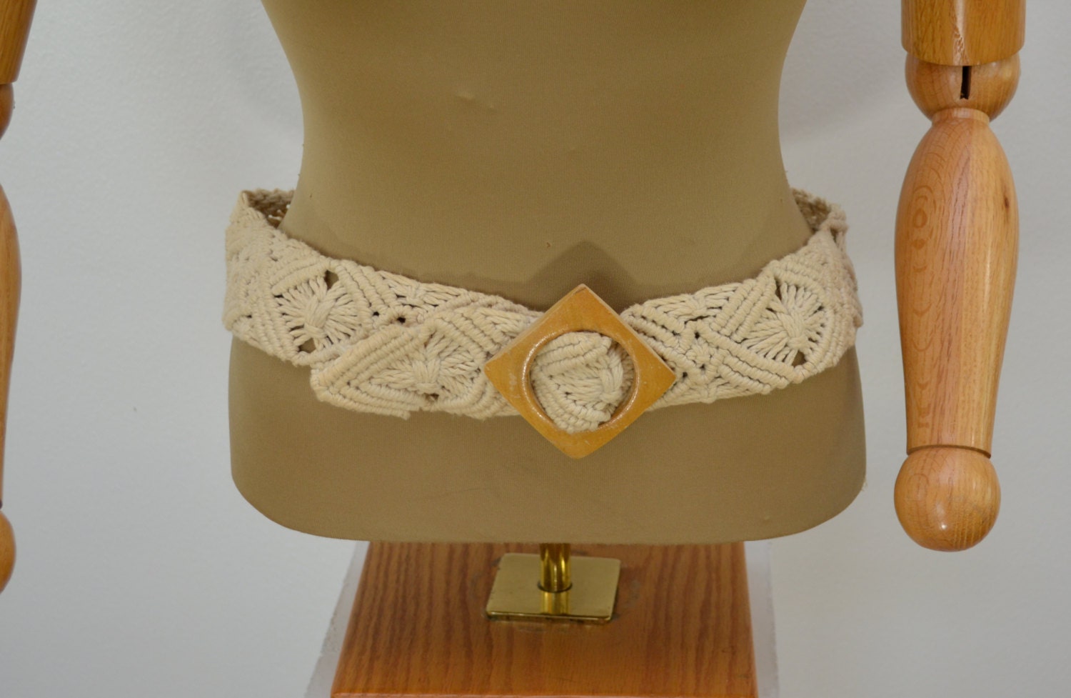 Vintage 1970's MACRAME belt with wood buckle