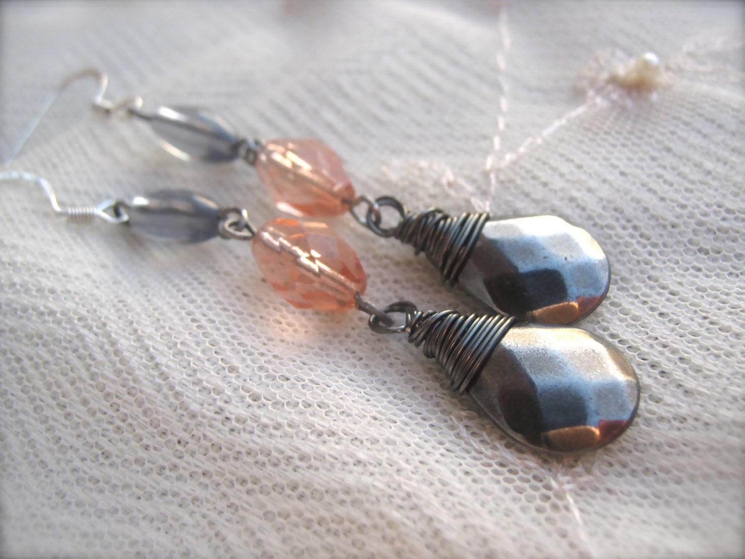 Gray and Rose Dangle Earrings. Long Drop Earrings. Silver, Gunmetal, Pewter. Wire Wrapped Briolette. Pink and Grey. Silver Earrings.