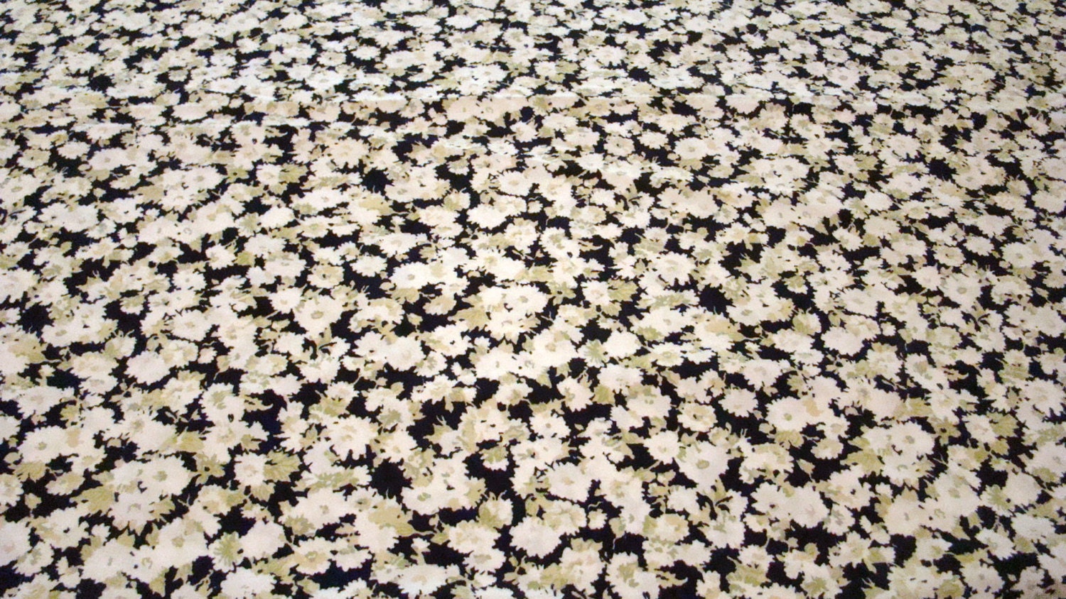 100% Cotton TWIN Flat Sheet Black with White Daisies  / Reclaimed Bed Linens