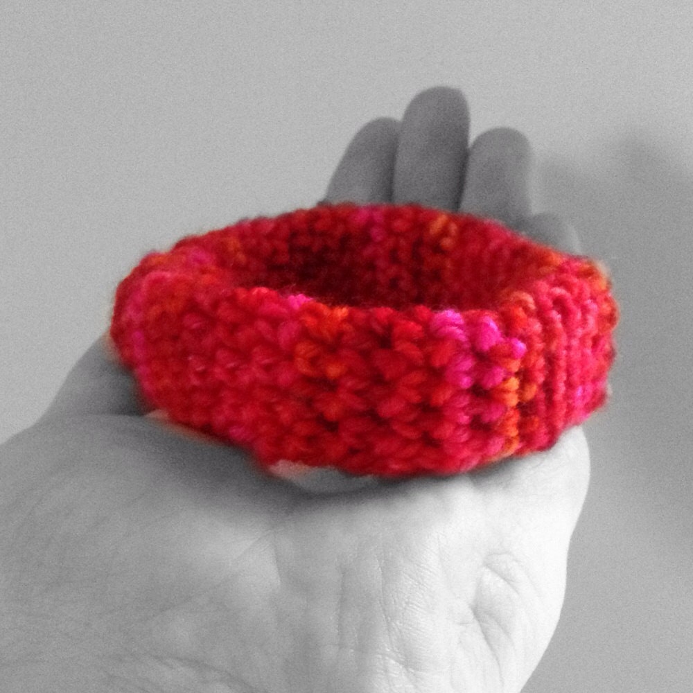 Red Pink Orange Fiber Cuff Marble Bracelet Fidget