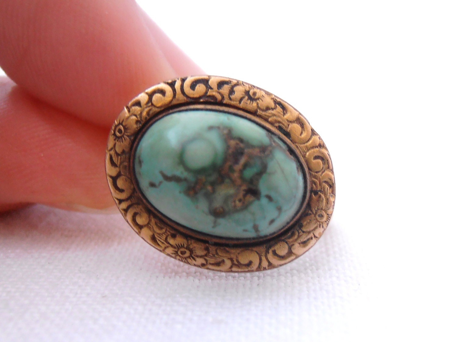 Vintage Victorian Turquoise Gold Engraved Ring