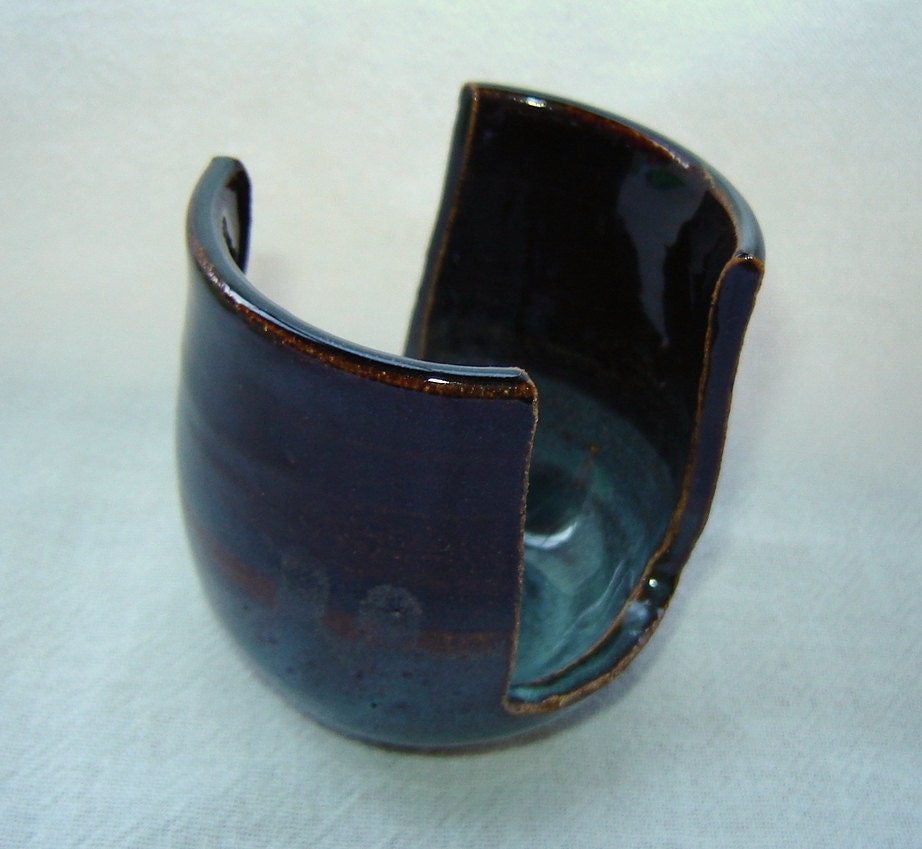 Black and Dark Teal Blue Sponge Holder for Kitchen or Bathroom Sink