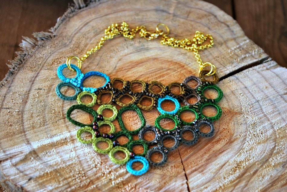Green Forest Beaded Crochet Bib Necklace. Clusters. Mosaic.