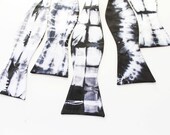 Ruff Dye Black and White Bow Tie