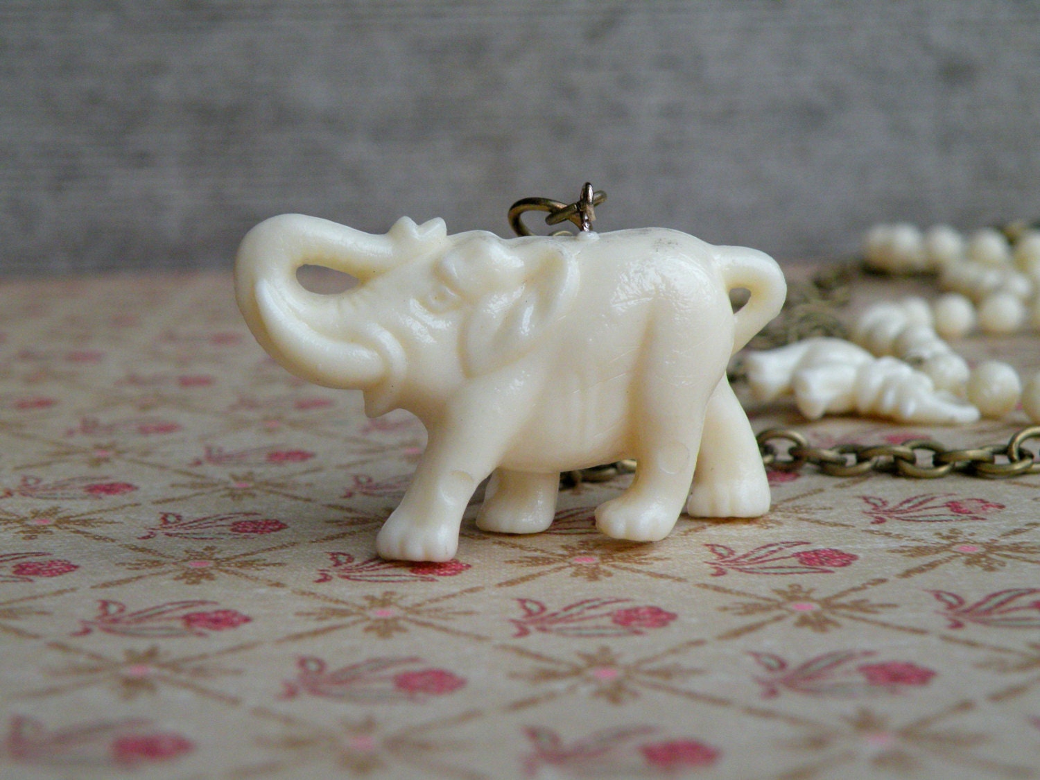 Vintage Elephant Necklace, Elephant Necklace, Elephant, Animal Necklace, Ivory